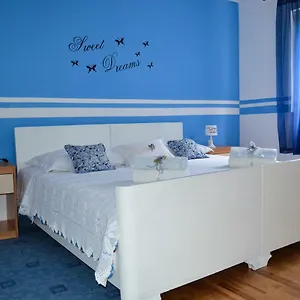 https://apartment-anton-trogir.hotels-in-trogir.com